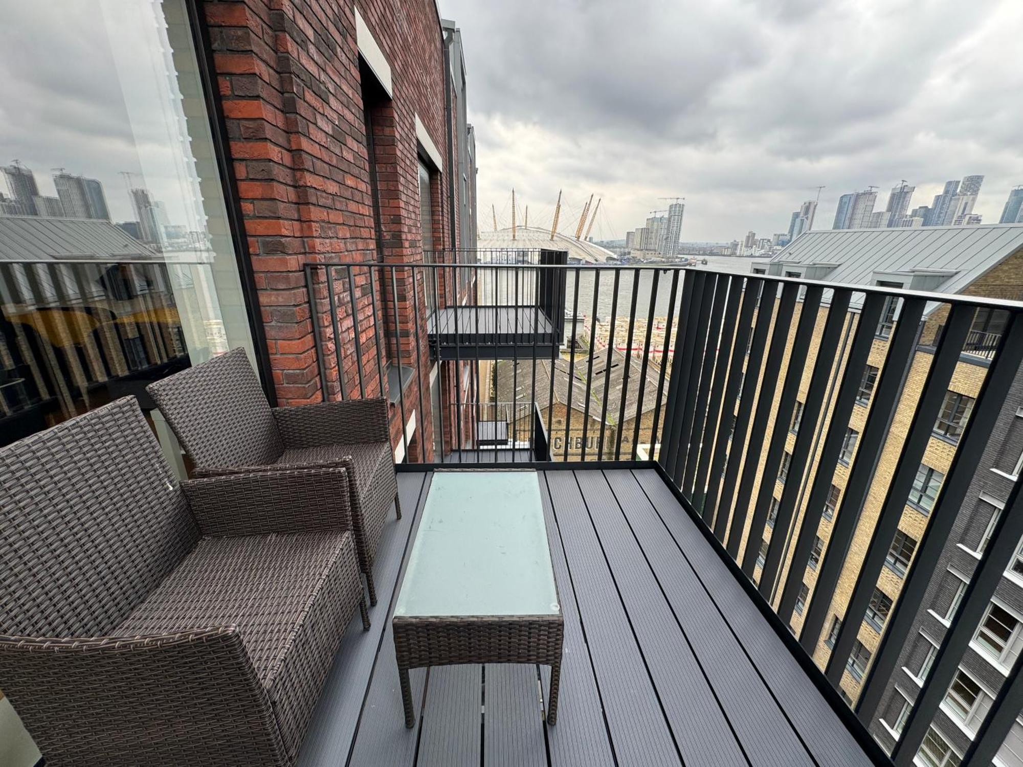 Apartamento London Luxury Flat With Balcony, River View, O2 Arena, Excel, Canary Wharf, Station Exterior foto